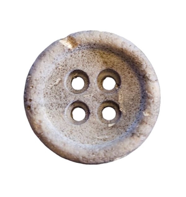 13773.jpg Knapp 4 hulls 15mm Grå