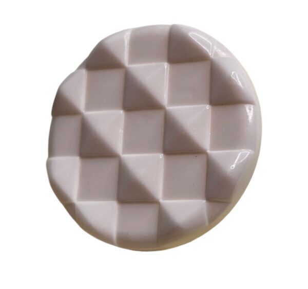 13897.jpg Knapp m/øye 15mm Hvit