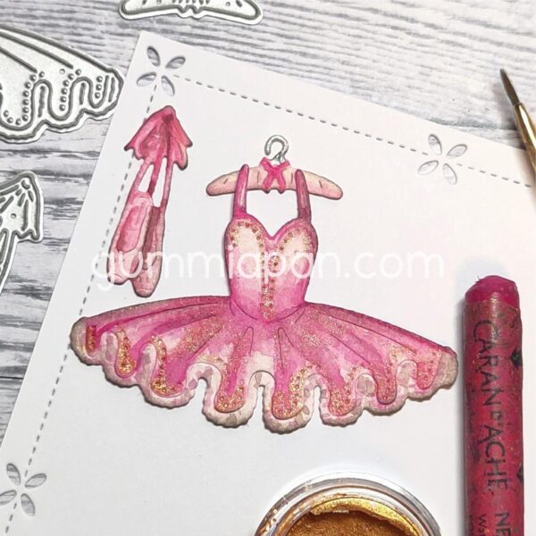 Gummiapan Dies Balettklær