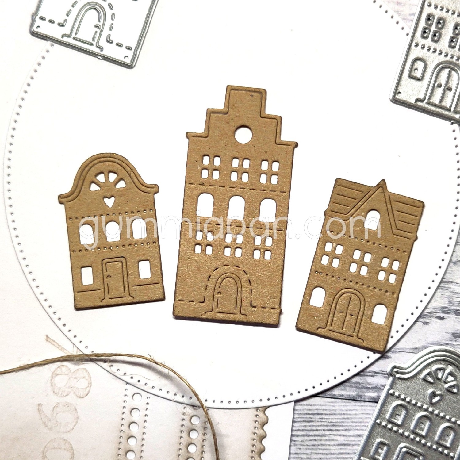 Gummiapan Dies Dekorative Hus - Bilde 1