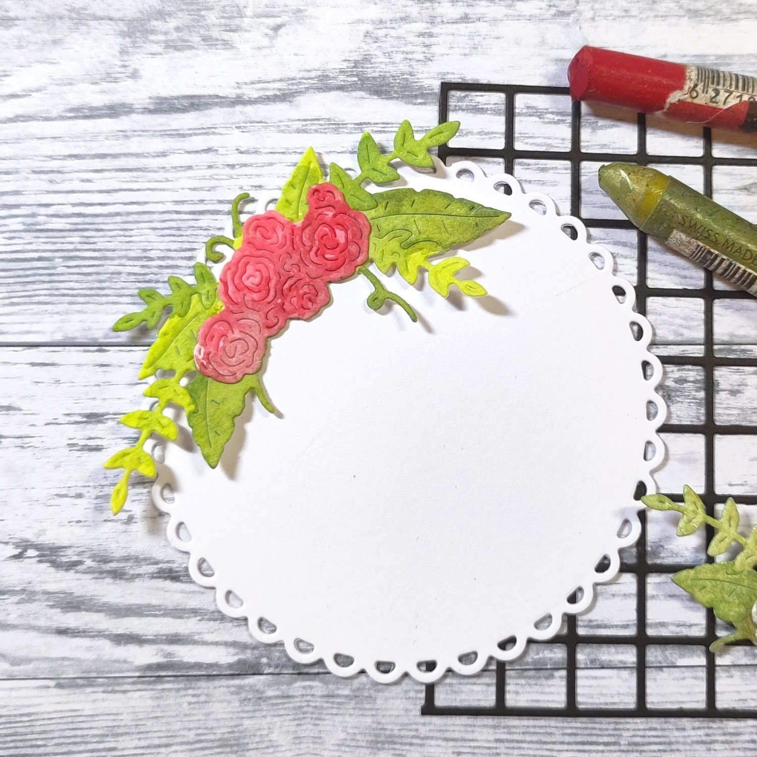 Gummiapan Dies 2-Delt blomsterbue - Bilde 1