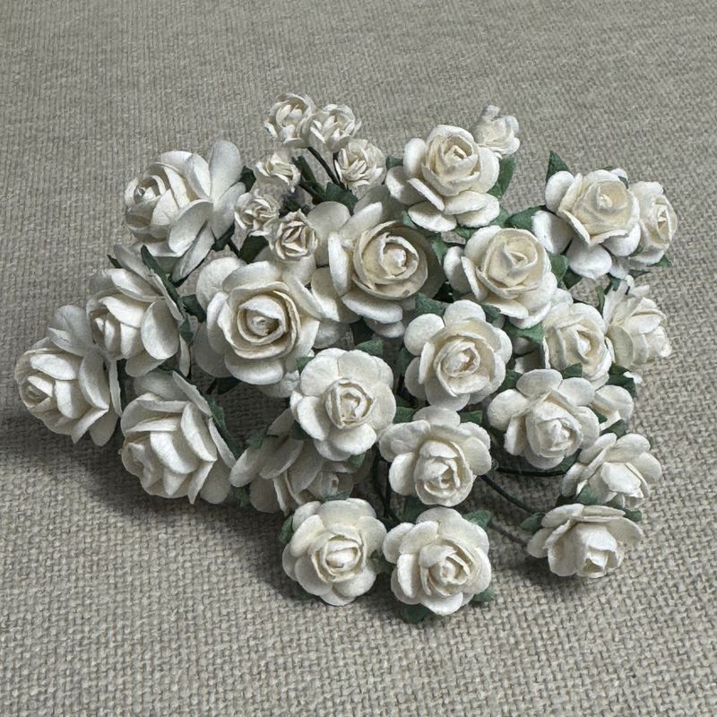 Papirdesign Roser og knopper - Hvit - Bilde 1