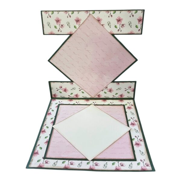 Kit 34 Kort med åpen front - Glad dame